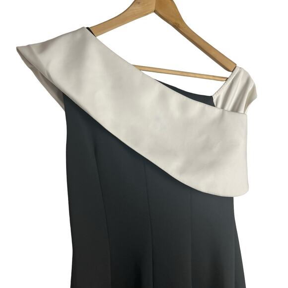 Badgley Mischka Black White Two-Tone Off Shoulder Trumpet Gown Size 4 - Picture 13 of 15